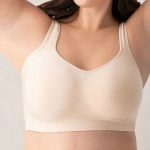 Оформящ сутиен – поддържа и стяга бюста
